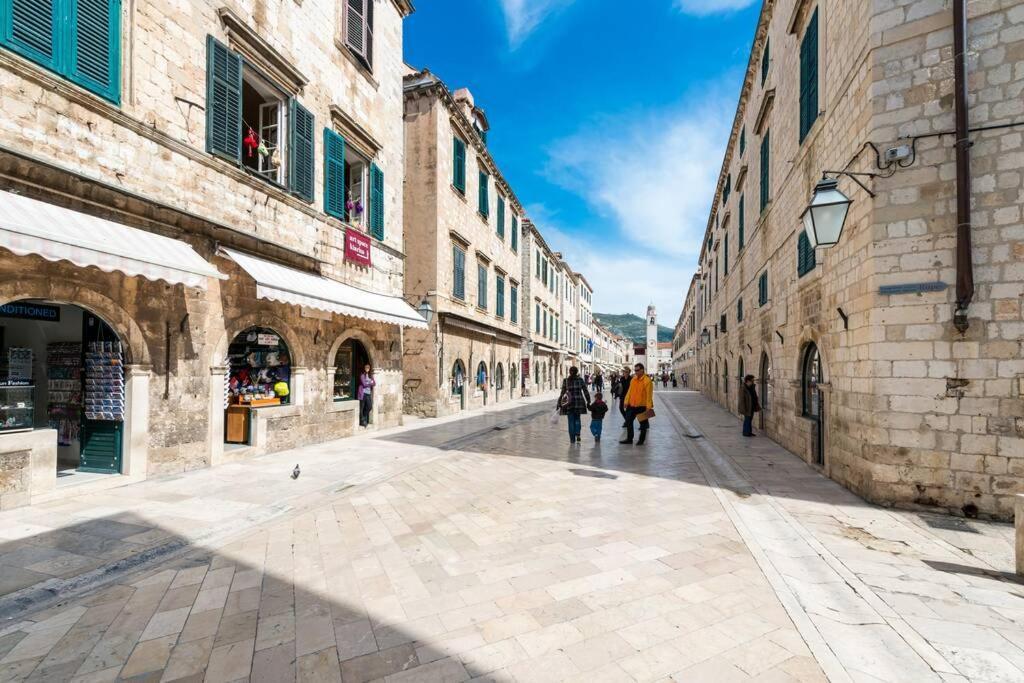 Carpe Diem Apartment On The Main Street - Stradun Dubrovnik Extérieur photo