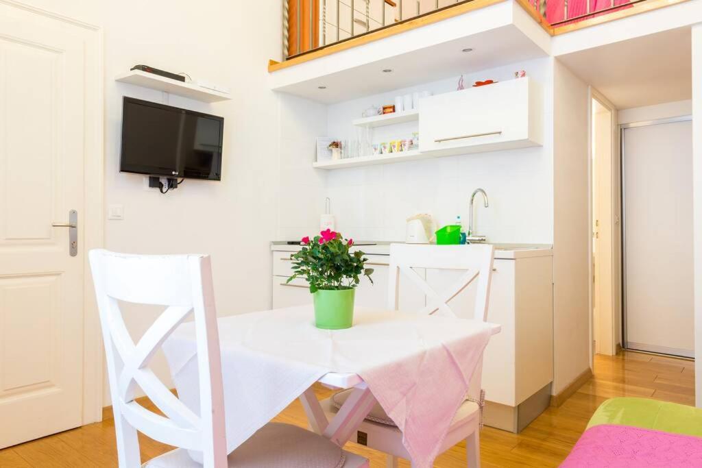 Carpe Diem Apartment On The Main Street - Stradun Dubrovnik Extérieur photo